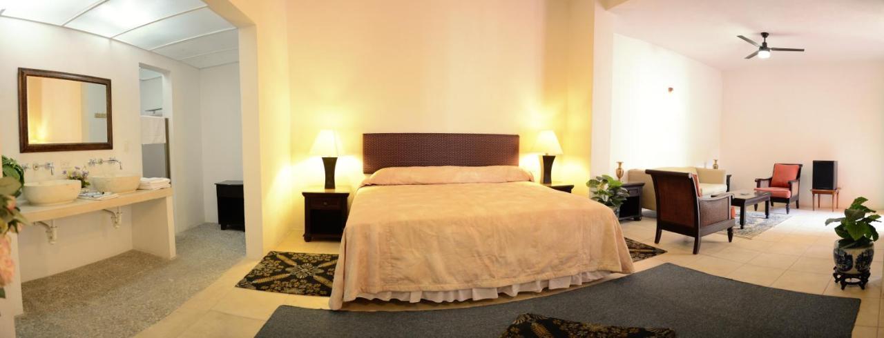 Mejorada Hotel